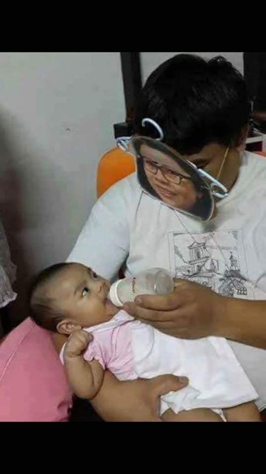 Khi mẹ vắng nhà