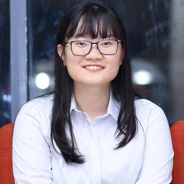 Nữ sinh 2000 giành HCV Olympic Sinh học Quốc tế, đạt kỷ lục thí sinh có điểm thi cao nhất thế giới: Ba lô đến trường nặng 8kg toàn là sách vở - Ảnh 1.