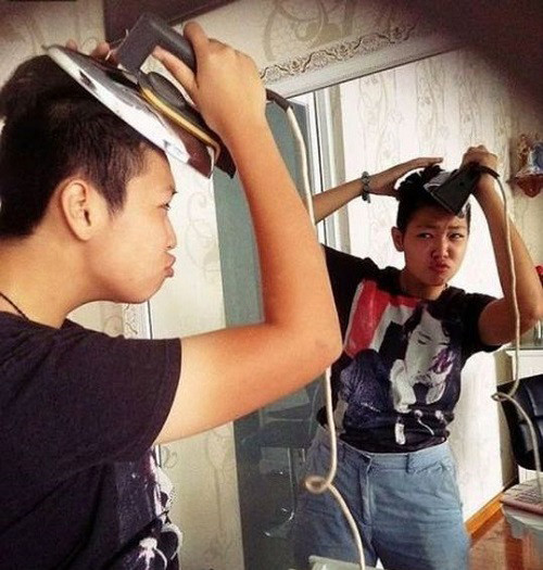 Sấy tóc kiểu mới. Sấy tóc kiểu mới.