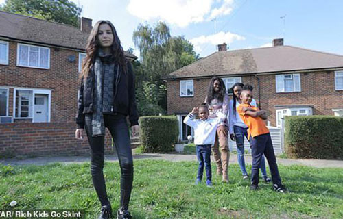 Sacha thay đổi suy nghĩ sau một tuần sống ở nhà nghèo. Sacha thay đổi suy nghĩ sau một tuần sống ở nhà nghèo. Ảnh: The Sun.