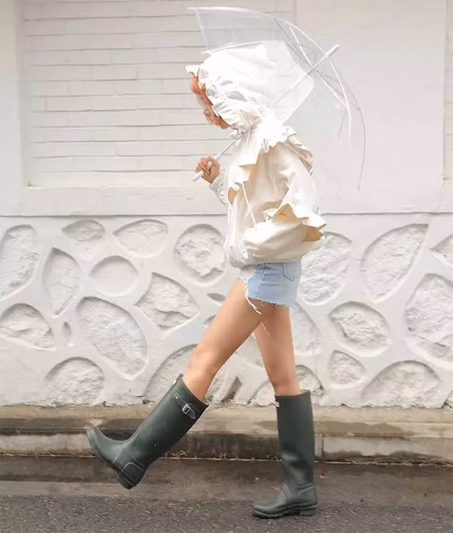 muon kieu "thoi trang phang thoi tiet" cua chi em hinh anh 7