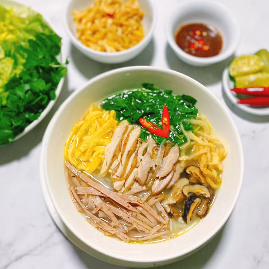 Món bún thang của bạn Lê Phương Anh đăng trong nhóm Yêu Bếp.