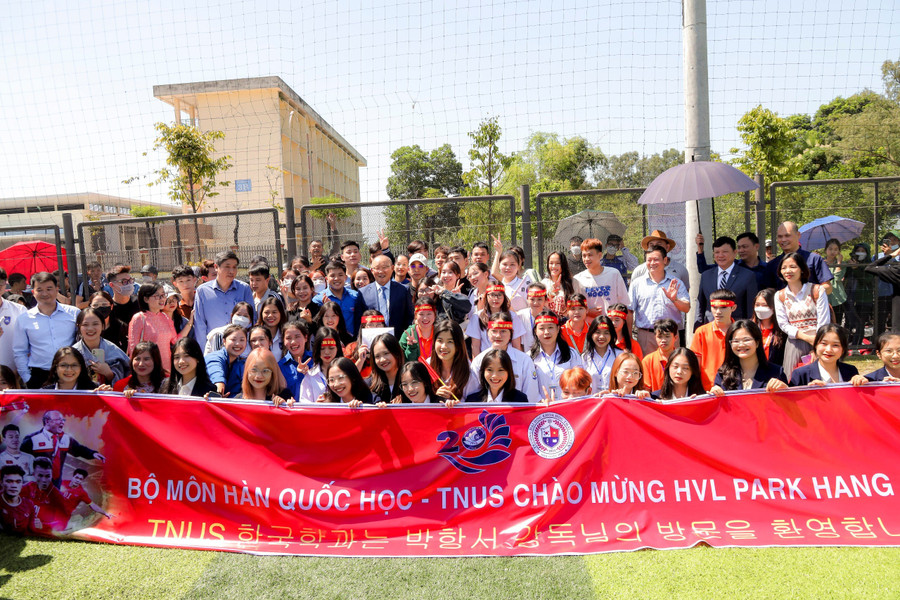 Tân sinh viên Đại học Khoa học sẽ được trải nghiệm môi trường học tập năng động, hiện đại, thân thiện để phát triển bản thân một cách toàn diện. Tân sinh viên Đại học Khoa học sẽ được trải nghiệm môi trường học tập năng động, hiện đại, thân thiện để phát triển bản thân một cách toàn diện.