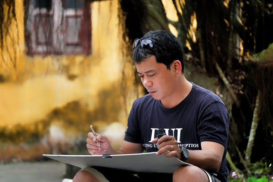 Họa sĩ Nguyễn Hoàng Lâm.