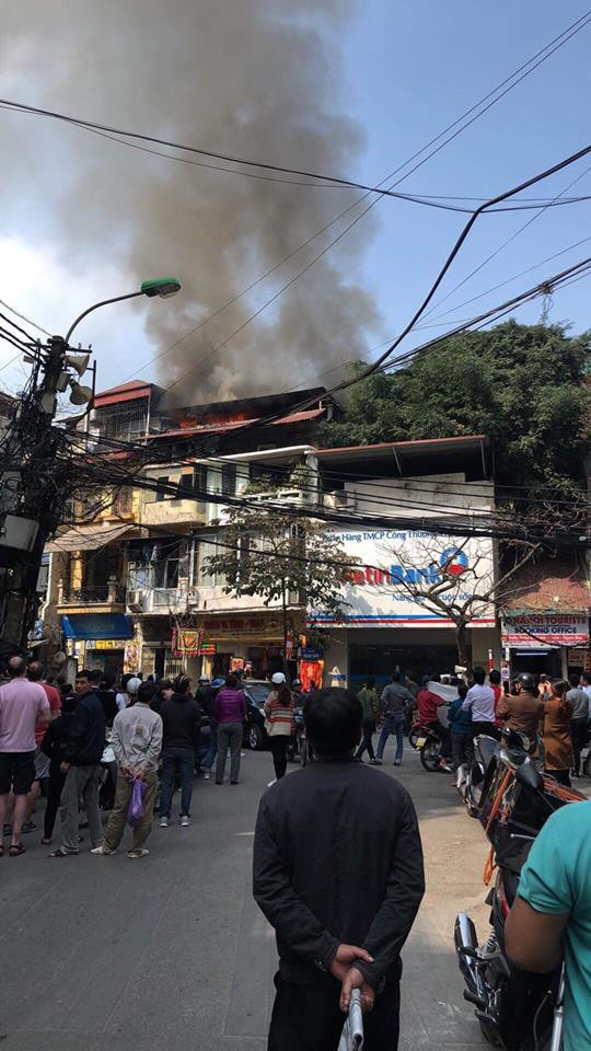 Hỏa hoạn khiến người dân phố cổ hoảng loạn. Hỏa hoạn khiến người dân phố cổ hoảng loạn.