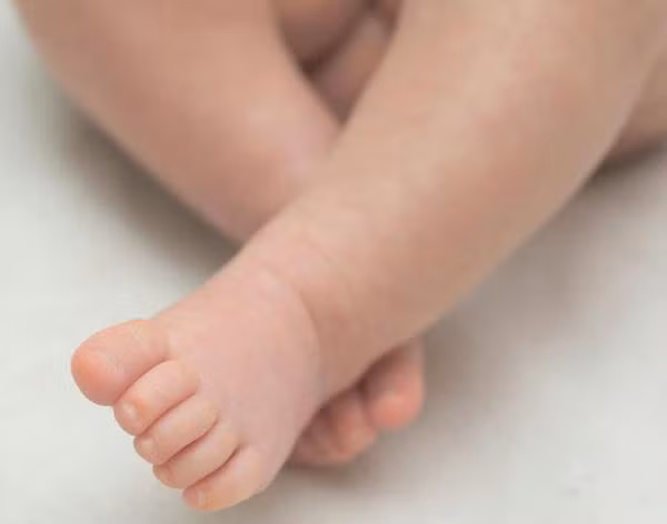 co mai khong co con, me quyet tam thu thai bang phuong phap gay tranh cai - 2