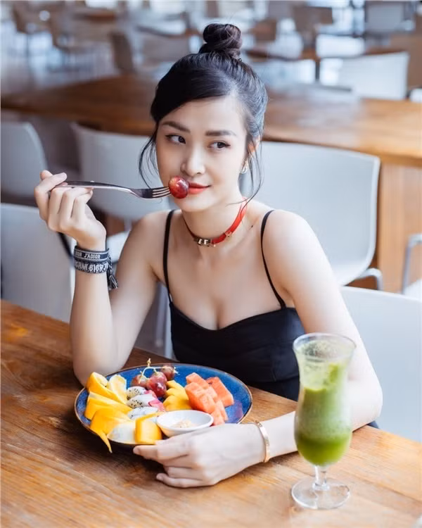 Nhan sắc không tuổi của dàn nữ thần thế hệ 8x trong showbiz Việt