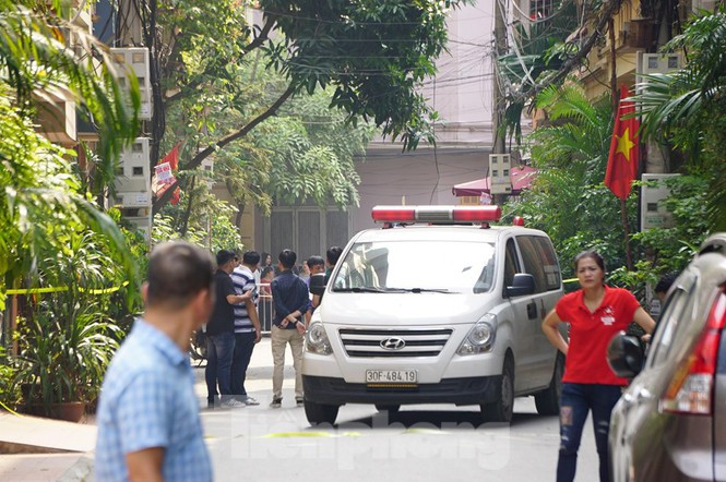 Cuồng ghen đâm chết 2 nữ sinh ở Hà Nội: Lời kể của 3 nữ sinh thoát chết ảnh 1 Lời kể của 3 nữ sinh thoát cuộc truy sát của kẻ cuồng ghen tại Hà Nội - ảnh 1