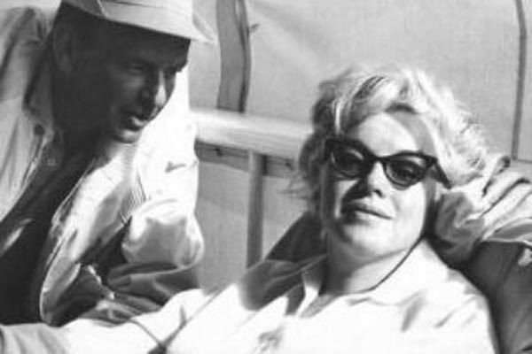 Những uẩn khúc về cái chết của nữ diễn viên huyền thoại Marilyn Monroe ảnh 6 Những uẩn khúc về cái chết của