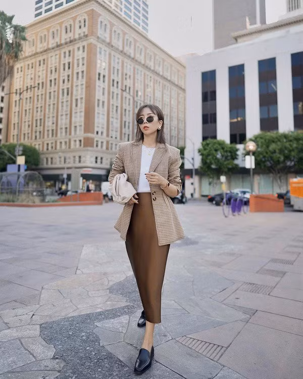 Tiết kiệm thời gian mỗi sáng đi làm, nhớ tậu 3 món đồ căn bản nhưng phối gì cũng đẹp-18