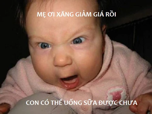 Ảnh chế xăng giảm giá