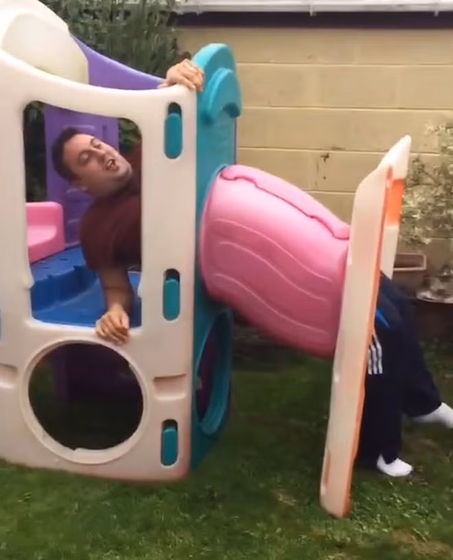 khi ban lon roi nhung van nghi minh la tre con hinh anh 5