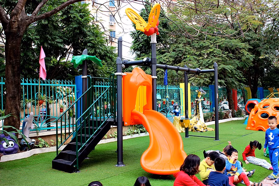 Yêu nghề bao nhiêu, càng yêu trò bấy nhiêu 