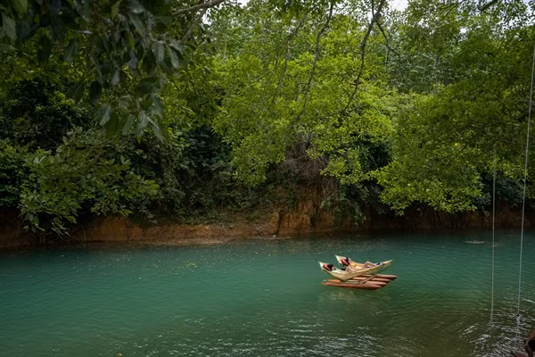 Đến với điểm du lịch, du khách sẽ có những trải nghiệm thú vị.