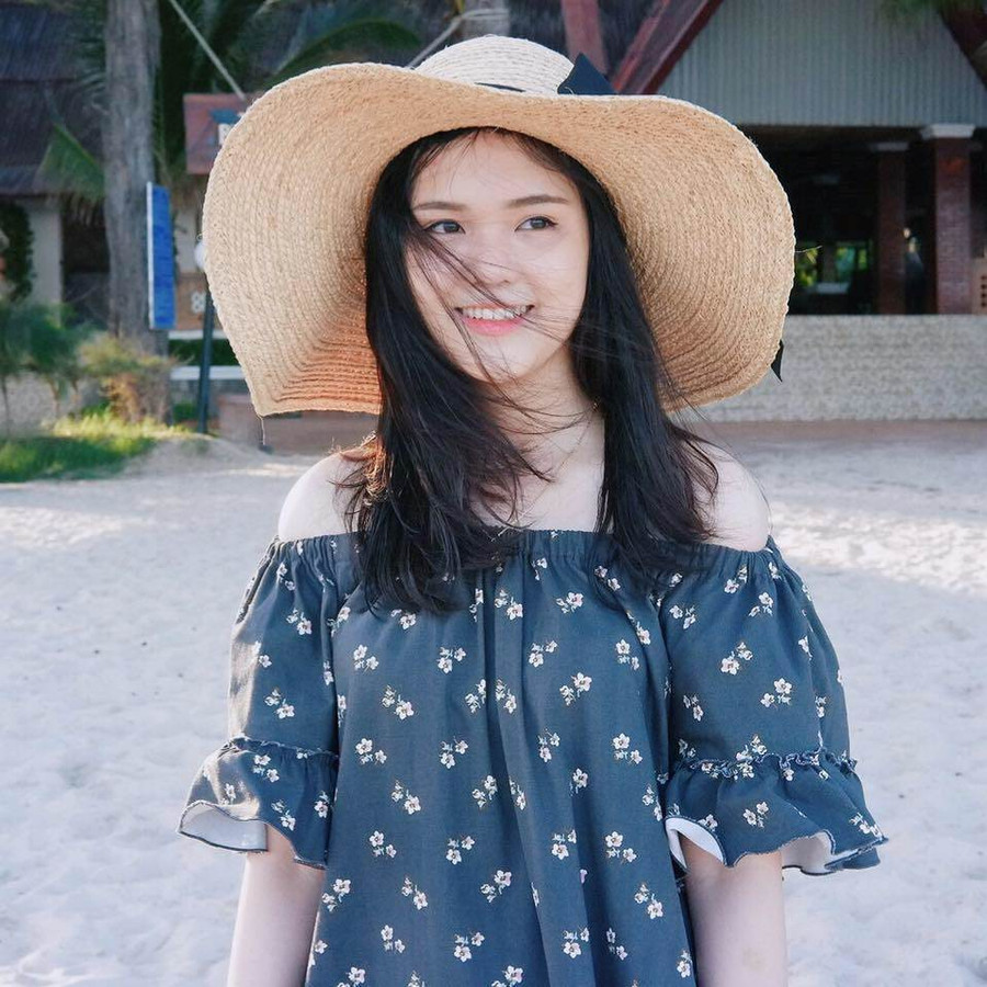 Gia thế ít biết về bạn gái xinh đẹp, học cực giỏi của hậu vệ Đỗ Duy Mạnh ảnh 3