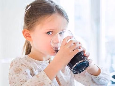 Trẻ dưới 10 tuổi mắc bệnh này sẽ bị giảm 20 năm tuổi thọ: Cha mẹ hãy chú ý phòng ngừa đúng ảnh 1