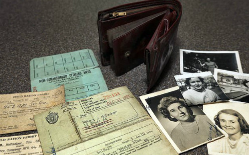 Ảnh:Associated Press Photo.