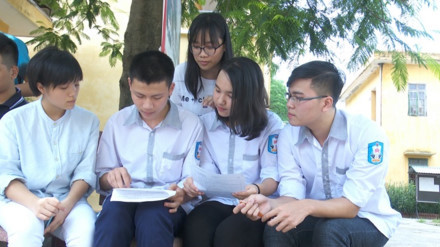 THCS-THPT Hai Bà Trưng là ngôi trường mơ ước của nhiều học sinh. “Xóa sổ” ngôi trường 25 năm tuổi ở Vĩnh Phúc: Hàng nghìn phụ huynh, học sinh như “ngồi trên lửa” ảnh 2