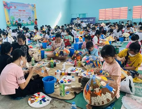 Quang cảnh hội thi.