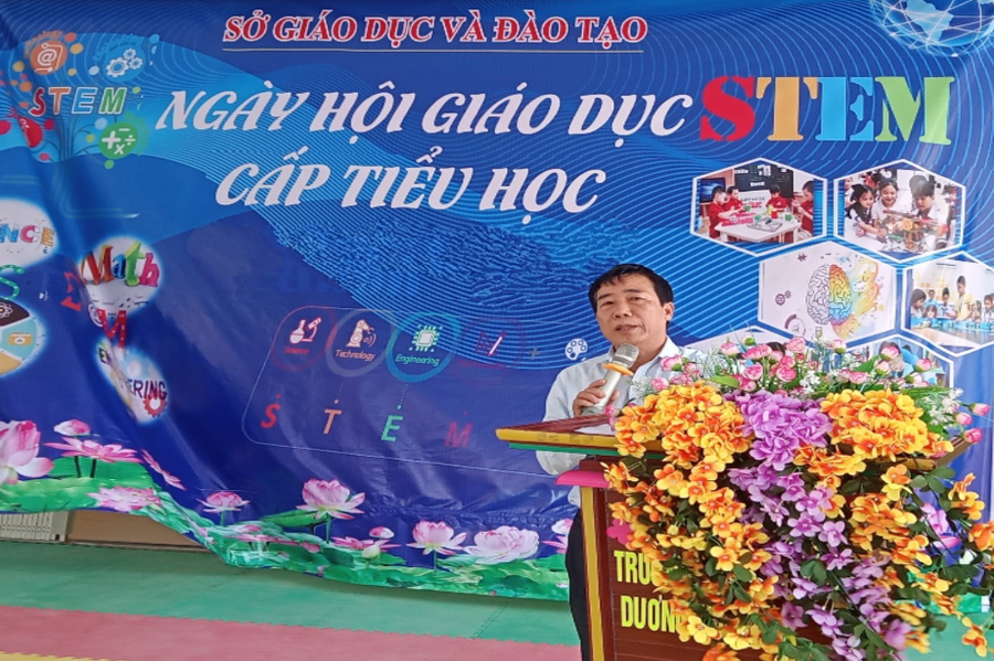 Ông Nguyễn Minh Tâm, Phó Giám đốc Sở GD&ĐT Đồng Tháp phát biểu. Ông Nguyễn Minh Tâm, Phó Giám đốc Sở GD&ĐT Đồng Tháp phát biểu.
