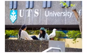 Ưu điểm nổi trội của sinh viên Việt Nam là ham học hỏi và quyết tâm học hành