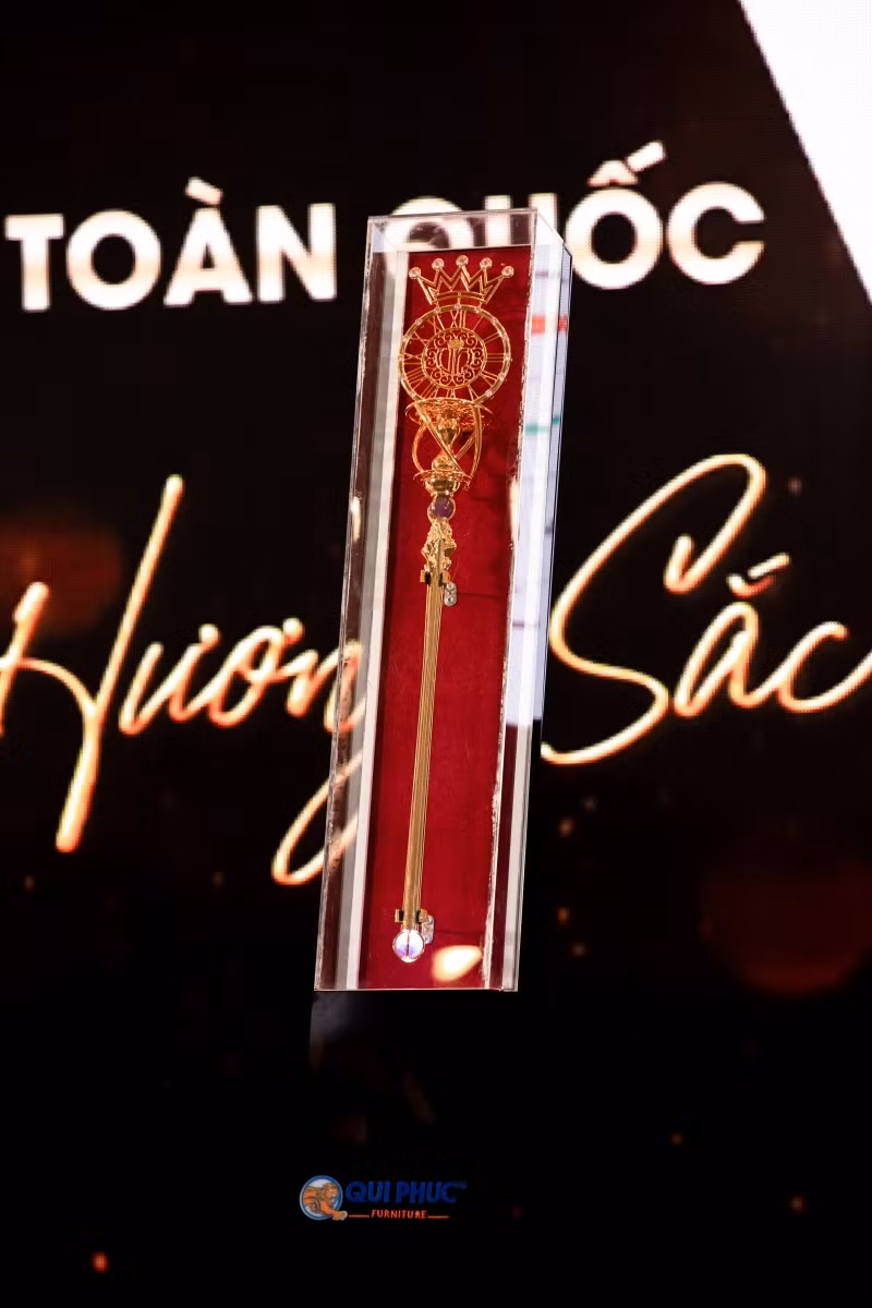 Quyền trượng dành cho hoa hậu.