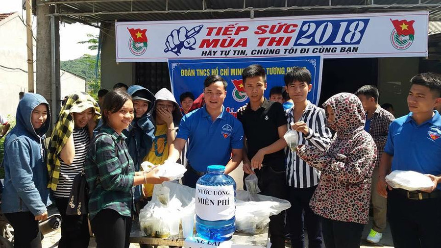 Đội hình thanh niên tiếp sức mùa thi huyện Tương Dương năm 2018 Đội hình thanh niên tiếp sức mùa thi huyện Tương Dương năm 2018