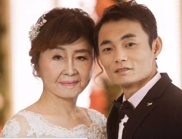 phụ nữ, trẻ hóa già, hạnh phúc