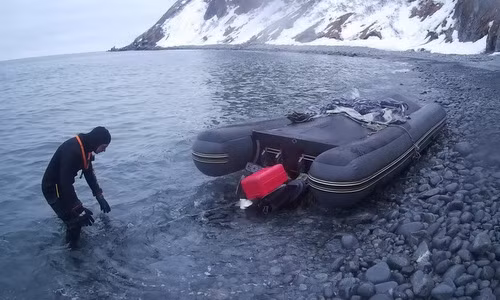 lat xuong, dung xeng lam mai cheo vuot 150km bien ve dat lien suot 6 ngay hinh anh 1