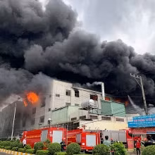 hien truong ruc lua vu chay kinh hoang trong kcn viet huong