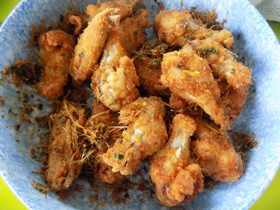 Cuối tuần " đổi gió" với gà xóc muối sả ngon miễn chê, càng ăn càng mê hình ảnh 6 cuoi tuan " doi gio" voi ga xoc muoi sa ngon mien che, cang an cang me hinh anh 6