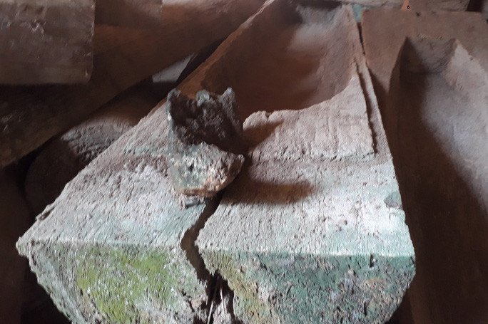 Rợn người khám phá hang quan tài kỳ bí treo lưng chừng núi - Ảnh 15. Rợn người khám phá hang quan tài kỳ bí treo lưng chừng núi - Ảnh 15.