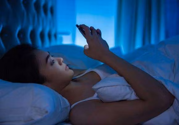 Đột nhiên thức dậy vào ban đêm nghĩa là cơ thể đang cảnh báo bạn bị gì?