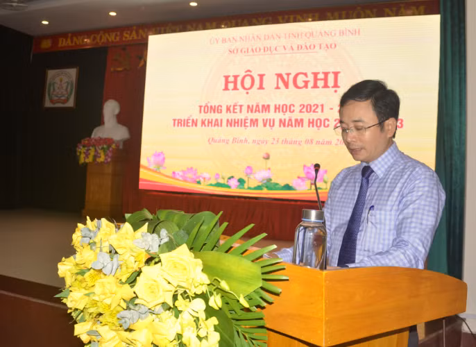 Ông Đặng Ngọc Tuấn - Giám đốc Sở GD&amp;ĐT Quảng Bình hứa quyết tâm hoàn thành tốt nhiệm vụ, kế hoạch trong năm học mới.