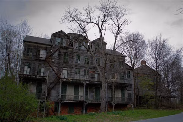 7 địa danh trên thế giới còn bí ẩn hơn “tam giác quỷ” Bermuda - Ảnh 7.