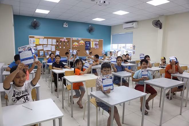 Các thí sinh nhỏ tuổi hào hứng tham gia cuộc thi