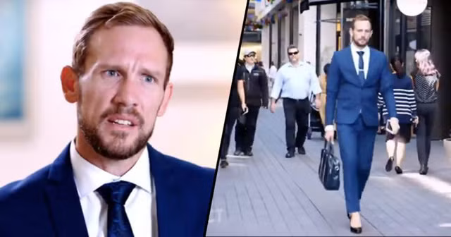 Chàng trai sải bước trên giày cao gót để "thấy mình quyền lực hơn" ảnh 1