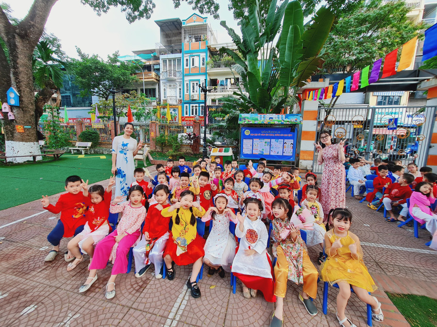 Tỉ lệ trẻ tới trường những ngày sau Tết ở Trường Mầm non 10-10 luôn đạt trên 90%. Tỉ lệ trẻ tới trường những ngày sau Tết ở Trường Mầm non 10-10 luôn đạt trên 90%.