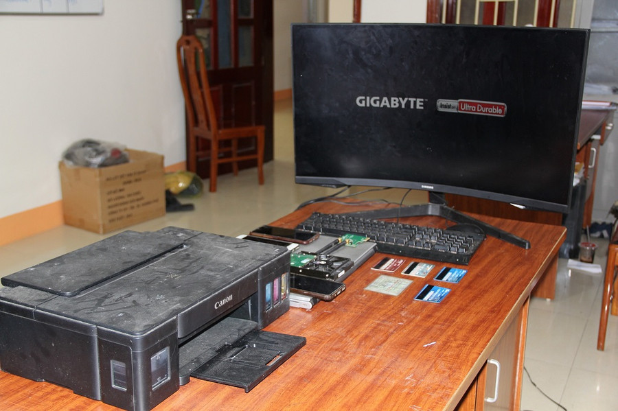 Tang vật của vụ án. (Ảnh: CANA). Tang vật của vụ án. (Ảnh: CANA).