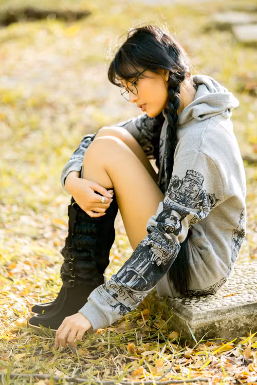 truong-thi-may-phoi-do-sexy-voi-bot-cao-co-8