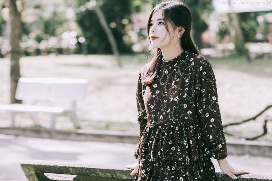 "Ngày mới tốt nghiệpkhoa Quản lý Văn hóa nghệ thuật, ĐH Văn hóa Hà Nội, mình được bạn giới thiệu công việc này. Mình đã thử và gắn bó đến bây giờ", 9X nhớ lại. Nhan sac xinh dep cua nu binh luan vien game tren mang hinh anh 3