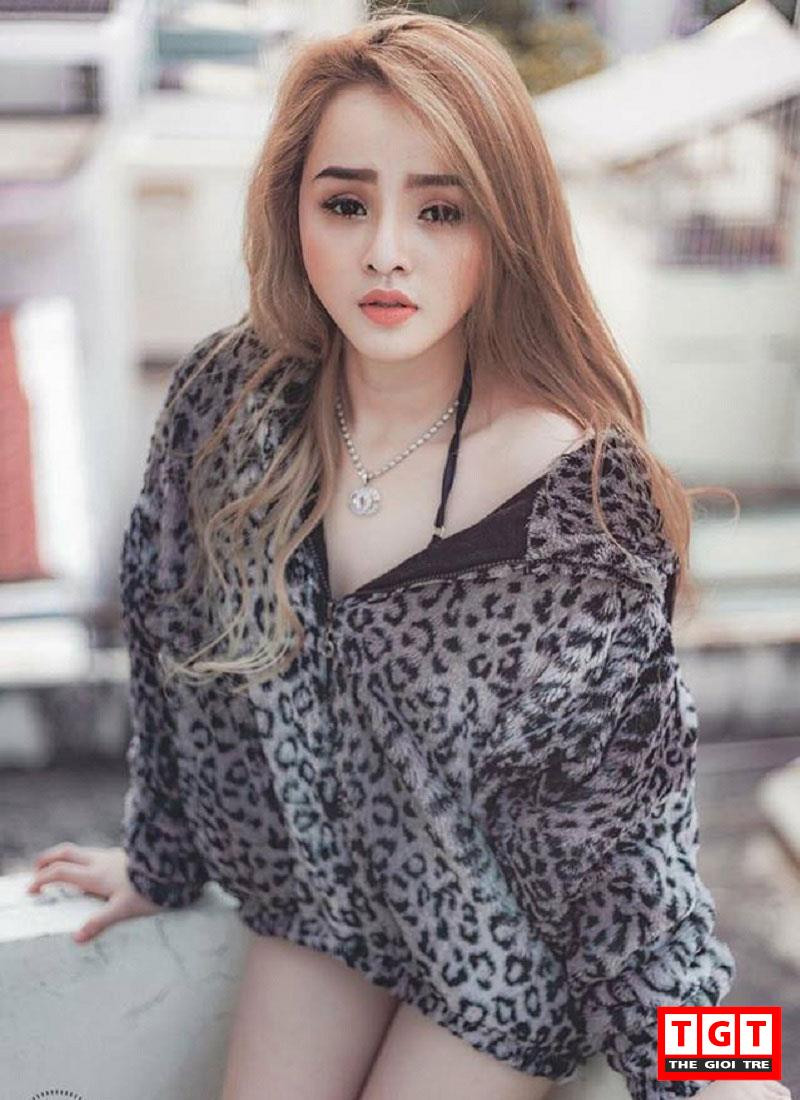 9x Sài Thành xinh như búp bê, kiếm 50 triệu/ tháng từ bán mỹ phẩm ảnh 1