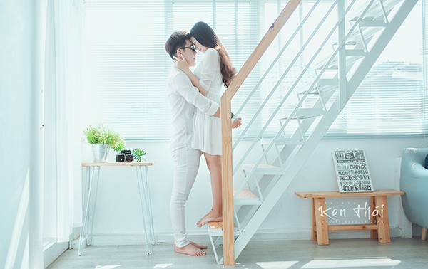 Câu chuyện 1.000 ngày yêu nhau ngọt ngào của cặp đôi 9x ảnh 3 Mới đây, để đánh dấu 1.000 ngày yêu nhau, hai bạn trẻ đã đi du lịch Đà Lạt. Hai bạn đã cùng nhau khám phá những địa điểm ít người đặt chân ở thành phố sương mù. Mặc dù để đến được những chỗ đó cũng khá vất vả, phải trèo đèo lội suối nhưng bù lại, cảnh sắc mê ly chỉ có hai người tận hưởng là một cảm giác rất tuyệt.