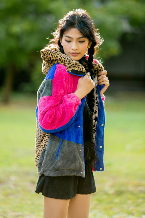 truong-thi-may-phoi-do-sexy-voi-bot-cao-co-9