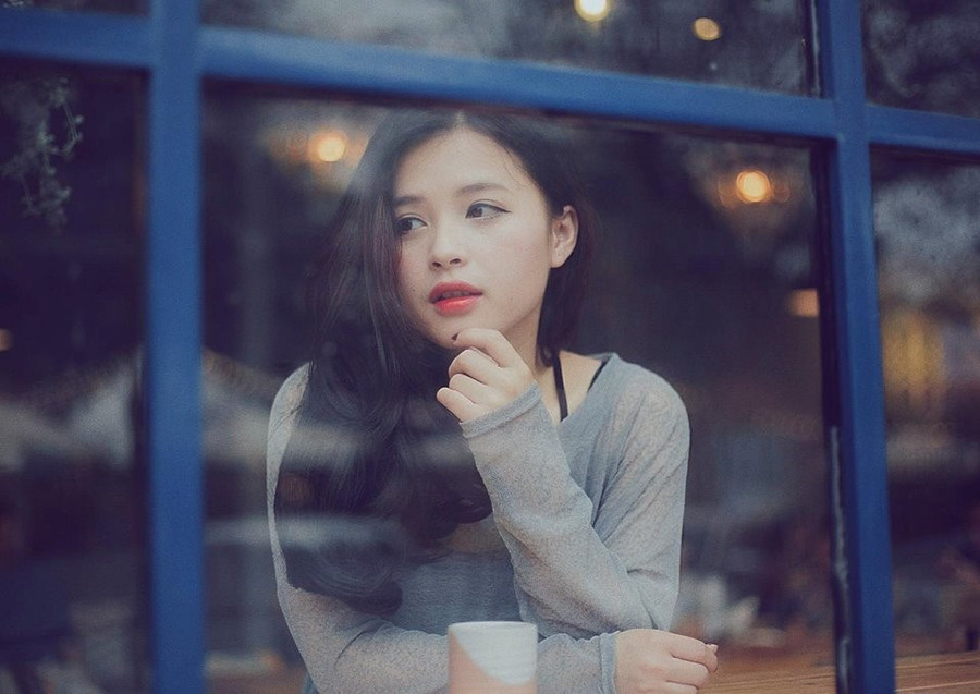 Một chia sẻ thú vị khác cho các fan của Thảo Nari là cô nàng có sở thích nấu ăn và ngắm cảnh đẹp. Ngoài ra, "bé hạt tiêu" còn thích tìm hiểu về văn hóa đất nước Hàn Quốc, cũng như đam mê diễn xuất. Nhan sac xinh dep cua nu binh luan vien game tren mang hinh anh 8