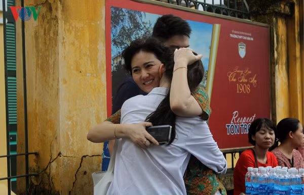 diem chuan, pho diem vao lop 10 cong lap ha noi nam nay nhu the nao? hinh 3