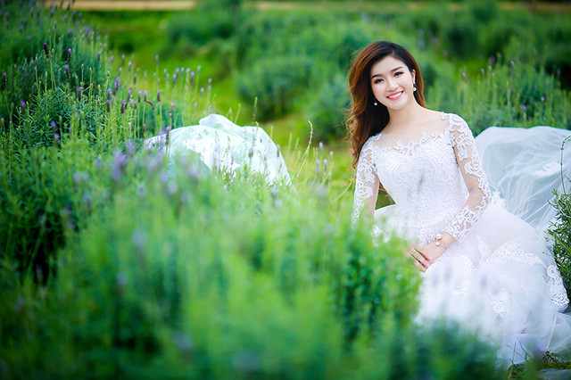  Kế hoạch trong tương lai của hai vợ chồng Thắm là phát triển công ty của gia đình. Và em vẫn sẽ giành tâm huyết cho công việc kinh doanh của em là công nghiệp làm đẹp vì đó là đam mê của em”, Thắm nói. 