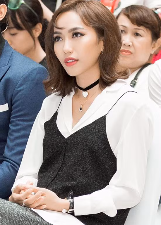 sao-viet-xinh-chang-kem-khi-copy-3-mot-toc-mai-cua-idol-han-6