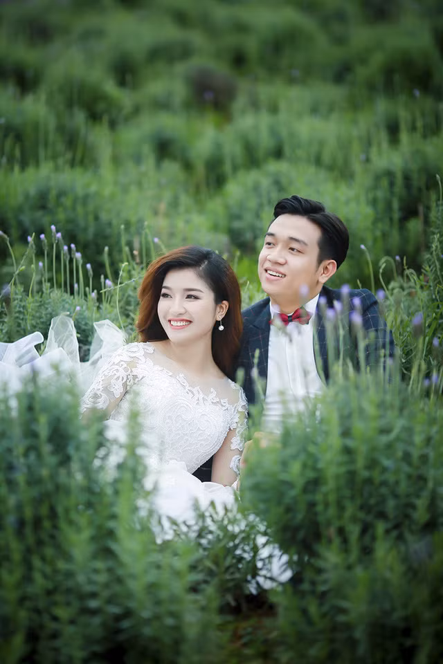 Hoa khôi thân thiện iMiss Thăng Long lấy chồng sau một tháng quen biết ảnh 7