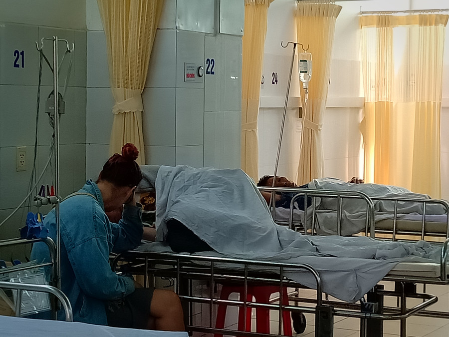 Đến giờ này, tất cả các bệnh nhân đều có sức khỏe ổn định. Đến giờ này, tất cả các bệnh nhân đều có sức khỏe ổn định.